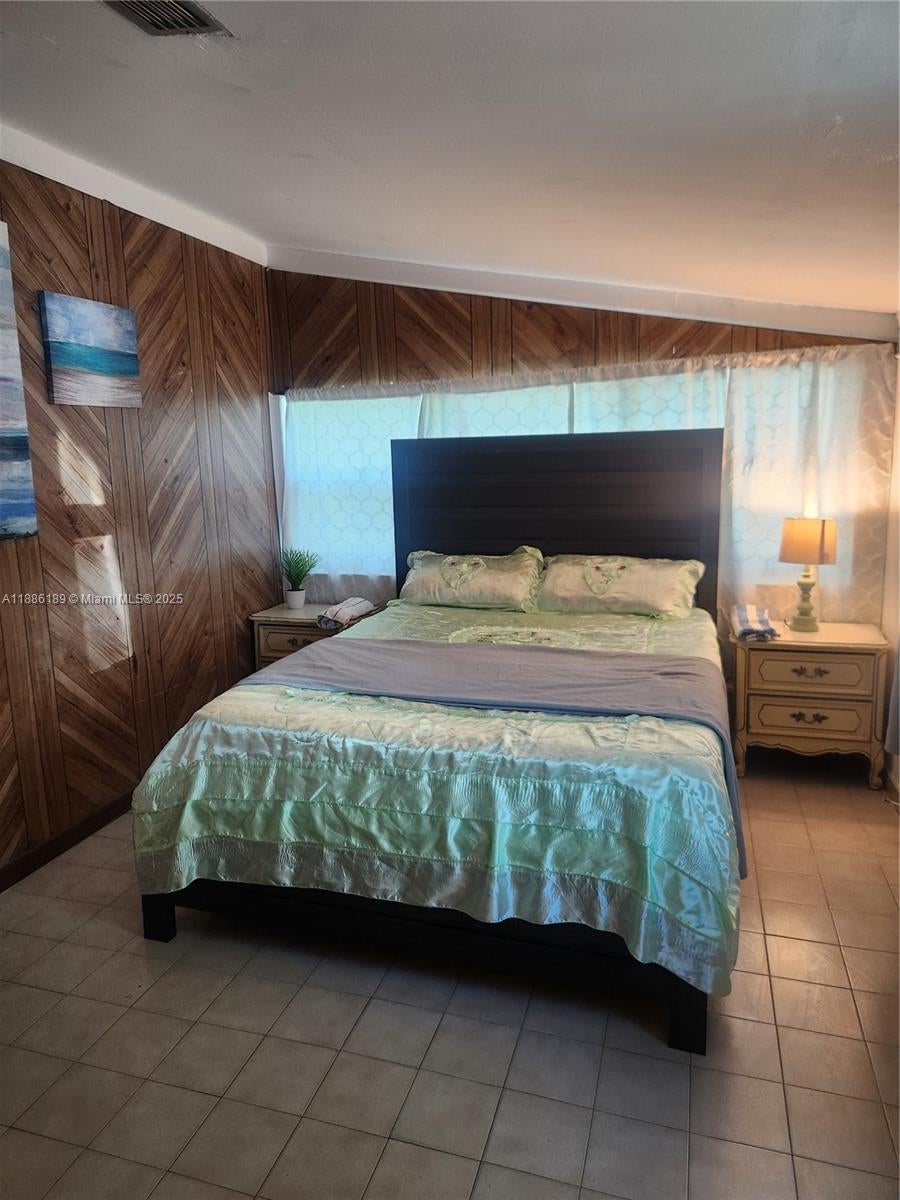 19631 Ne 12th Ct Eff, Miami