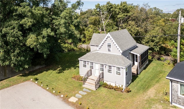 190 Railroad Ave, Portsmouth