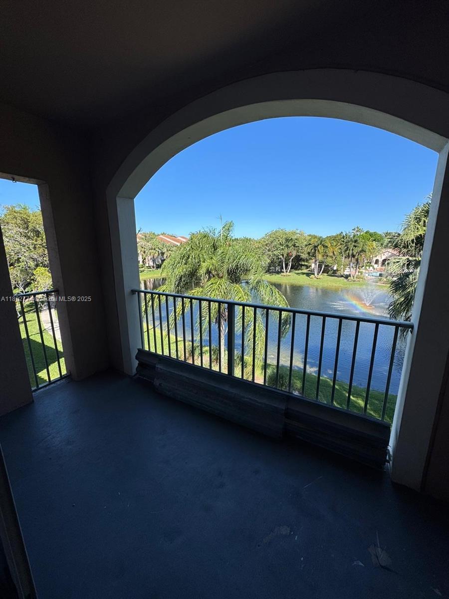 12124 Saint Andrews Pl 304, Miramar