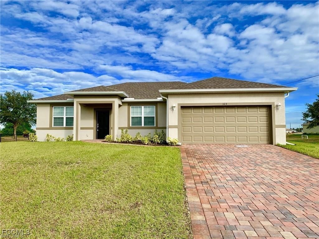 323 Nw 20th Ter, Cape Coral