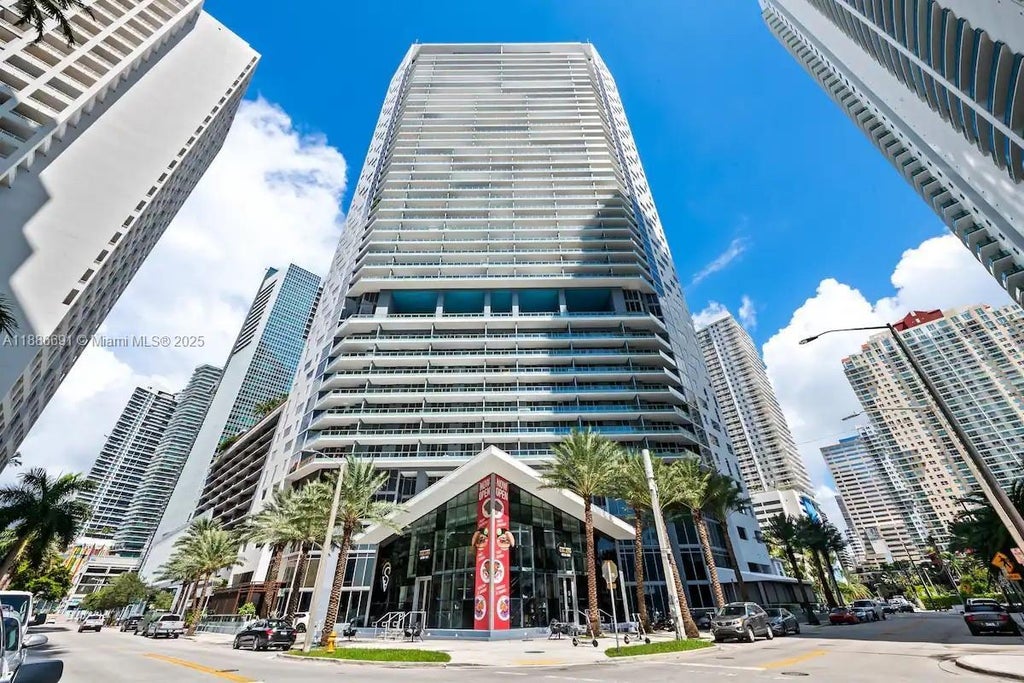 1300 Brickell Bay Dr 1913, Miami