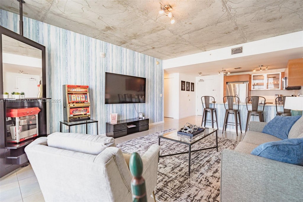 3250 Ne 1st Ave 719, Miami