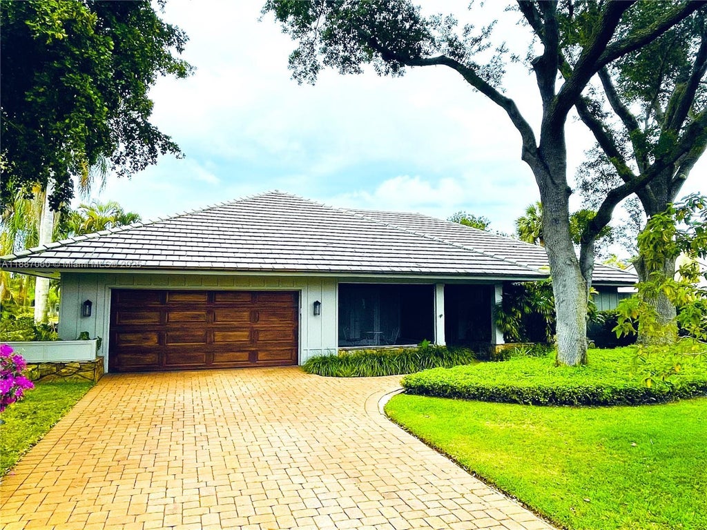 1 E Balfour Rd E, Palm Beach Gardens
