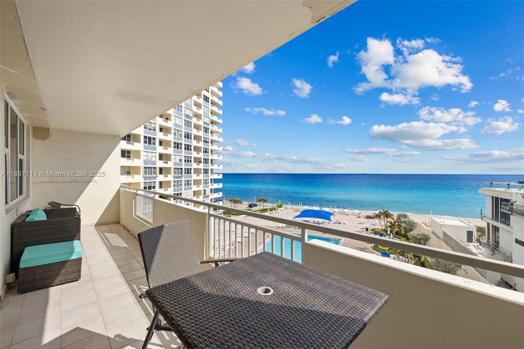 3180 S Ocean Dr 516, Hallandale Beach
