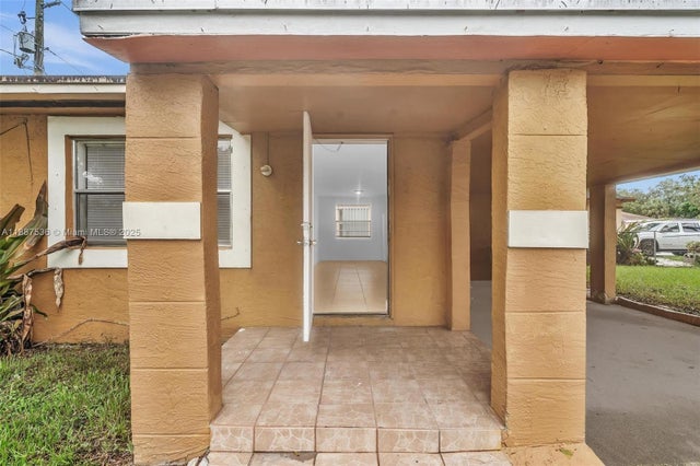 4 of 35 - 2800 Nw 6th Ct, Fort Lauderdale, FL