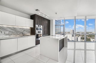 Photo of Listing #A11887669