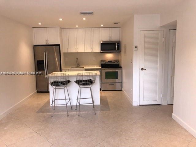 2 of 17 - 2715 Tigertail Av 103, Coconut Grove, FL