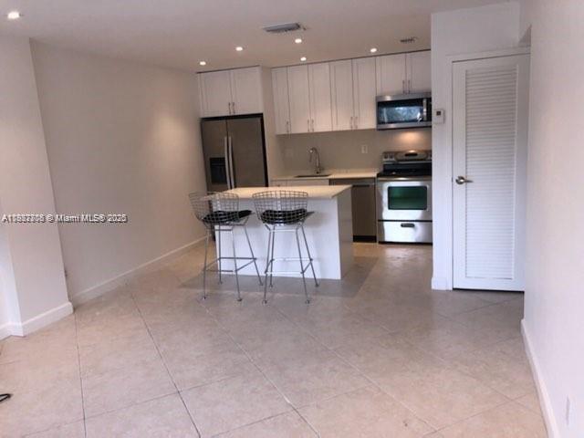 3 of 17 - 2715 Tigertail Av 103, Coconut Grove, FL