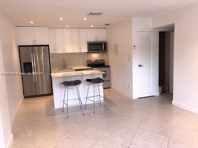 4 of 17 - 2715 Tigertail Av 103, Coconut Grove, FL