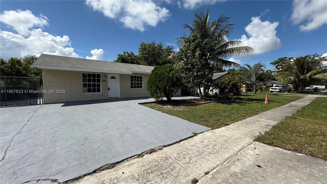 1 of 44 - 2740 Nw 9th St 1, Pompano Beach, FL