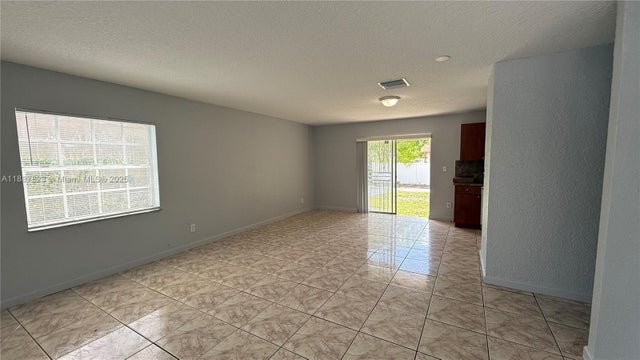 3 of 44 - 2740 Nw 9th St 1, Pompano Beach, FL