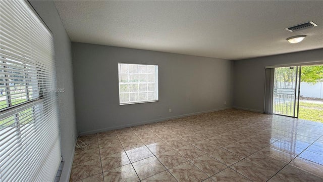 4 of 44 - 2740 Nw 9th St 1, Pompano Beach, FL