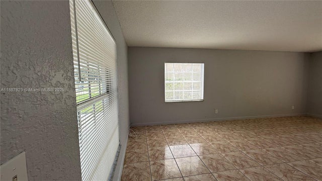 5 of 44 - 2740 Nw 9th St 1, Pompano Beach, FL