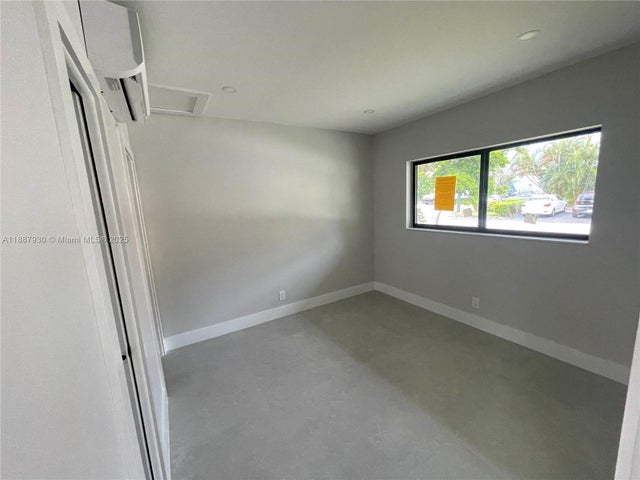 4 of 6 - 1050 Ne 9th Ave 2, Fort Lauderdale, FL