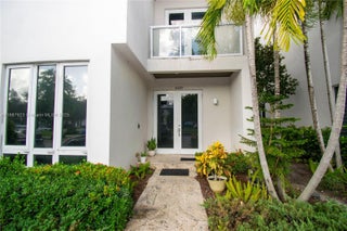 Photo of Listing #A11887923