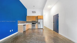 Photo of Listing #A11887977