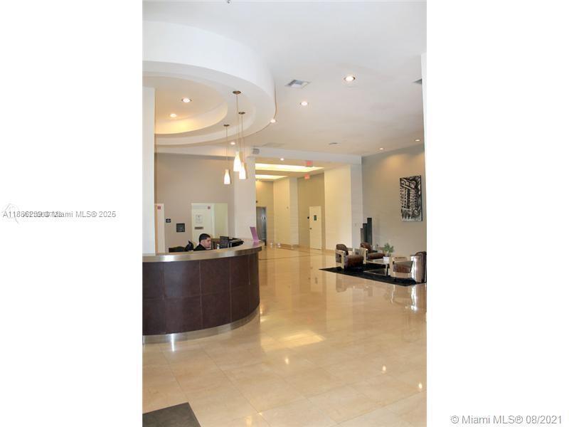 1 Glen Royal Pkwy 1107, Miami