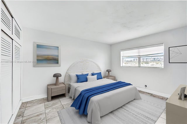 3 of 25 - 5050 Bayview Dr 21, Fort Lauderdale, FL