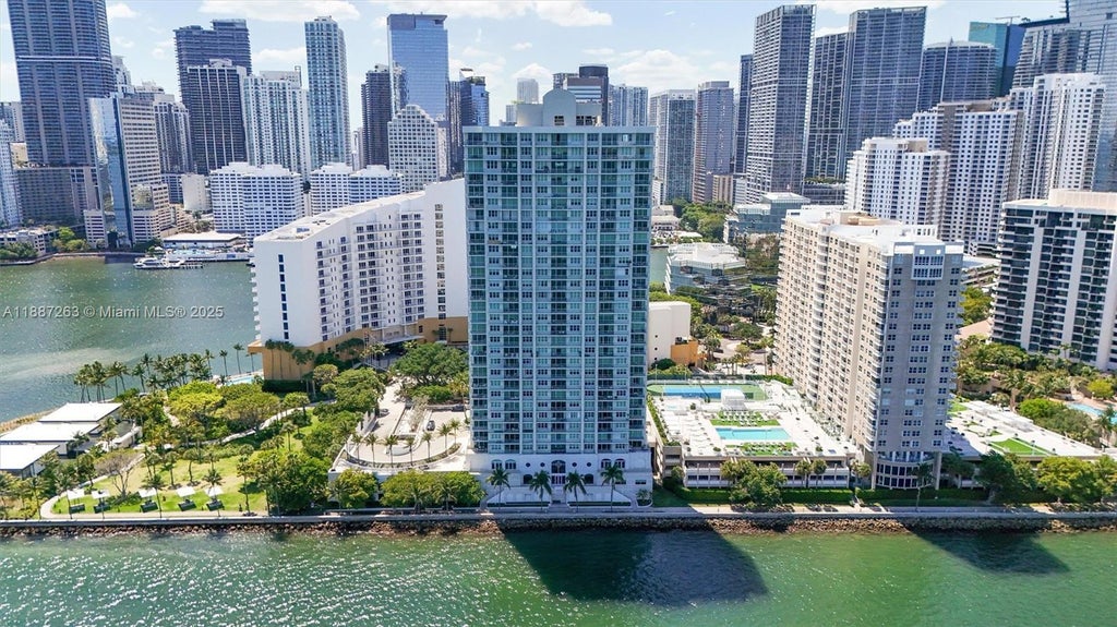 800 Claughton Island Dr 1504, Miami