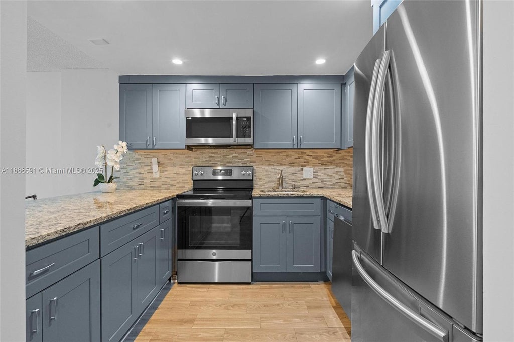 16851 Ne 23rd Ave A107, North Miami Beach