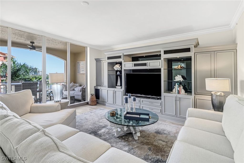 450 Bayfront Pl 4405, NAPLES