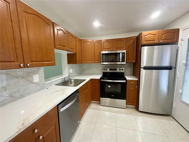 1 of 7 - N/A, Hallandale Beach, FL