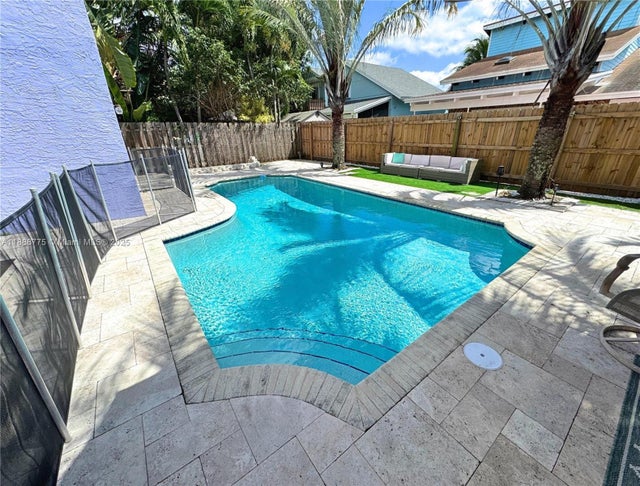 3 of 14 - 2553 Bessie St, Delray Beach, FL