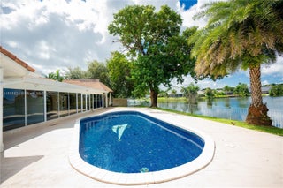 Photo of Listing #A11888821