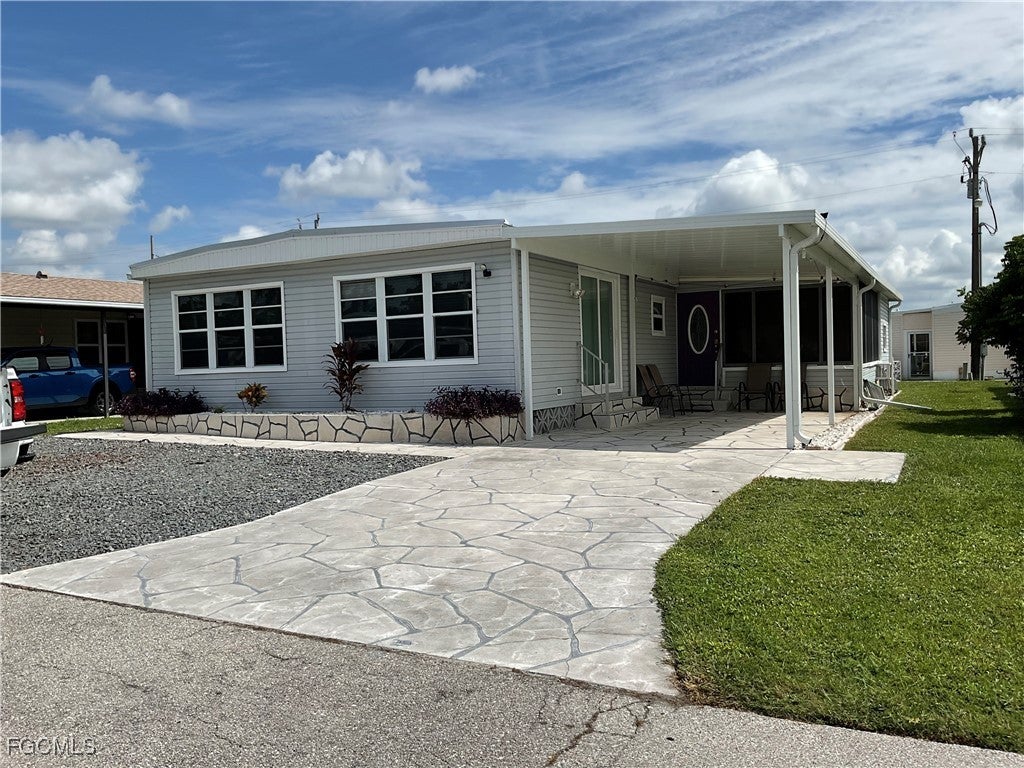 245 Shrub Ln N, North Fort Myers