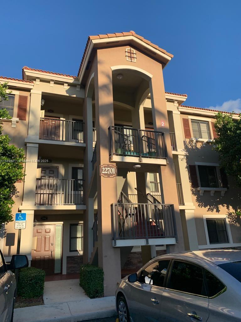 22701 Sw 88 Pl 204-9, Cutler Bay
