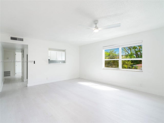 2 of 33 - 2025 Miami Rd 7, Fort Lauderdale, FL