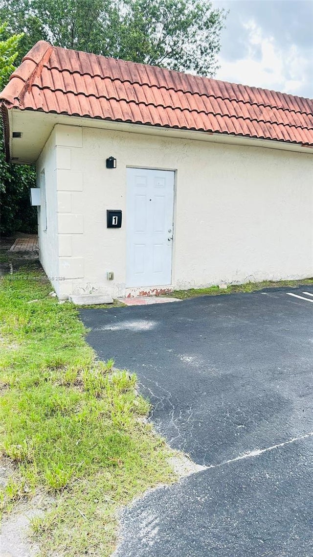 1 of 19 - 640 Sw 9th Court 01, Pompano Beach, FL