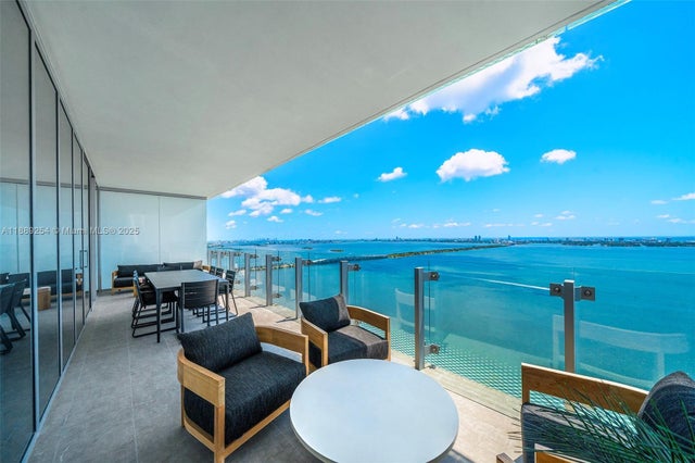 700 Ne 26th Ter 3803, Miami