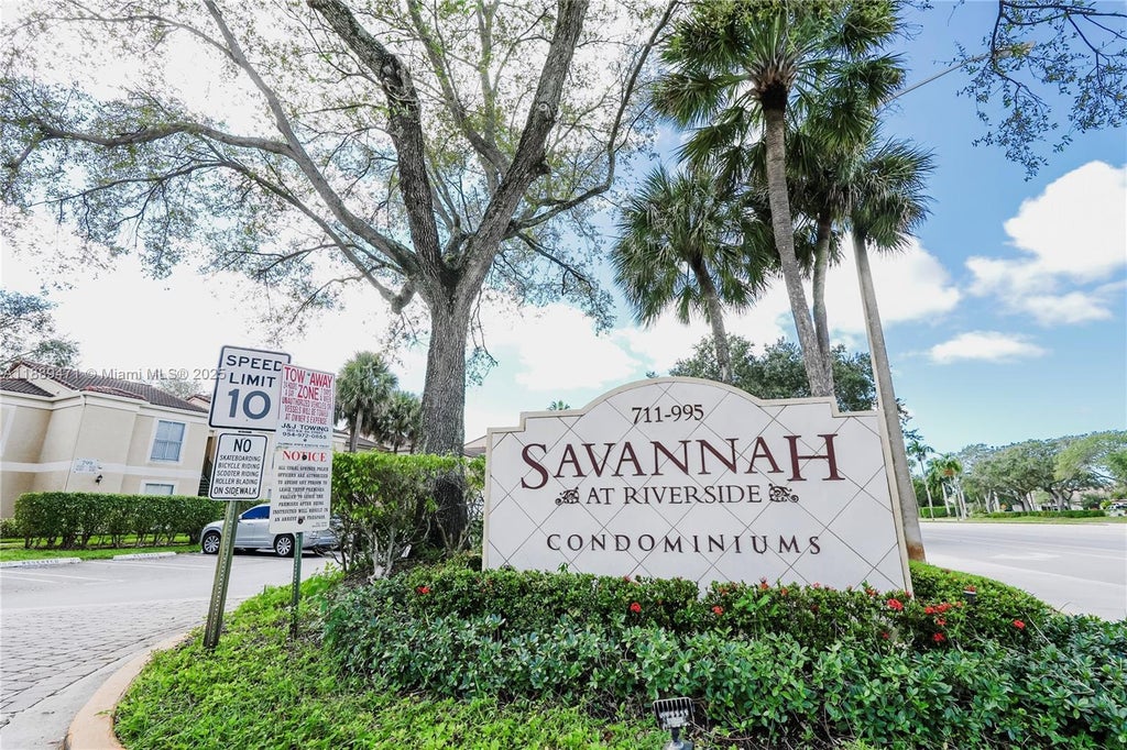 833 Riverside Dr 837, Coral Springs