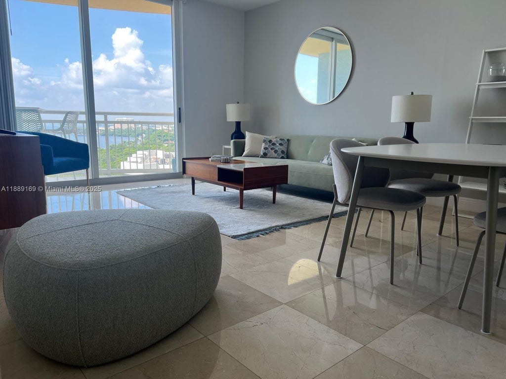 2475 Brickell Ave 1509, Miami