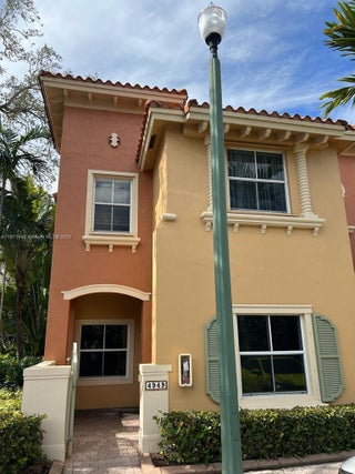 Photo of Listing #A11871642