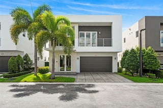 Photo of Listing #A11889697