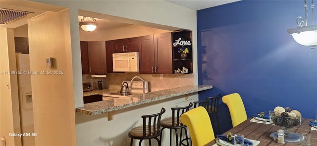 4 of 26 - 5835 Washington St 49, Hollywood, FL