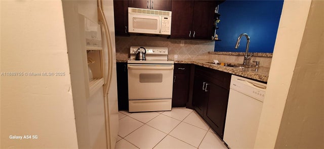 5 of 26 - 5835 Washington St 49, Hollywood, FL