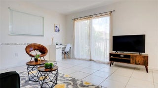 Photo of Listing #A11889799