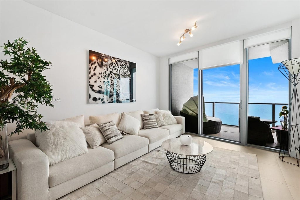 2900 Ne 7th Ave 4406, Miami