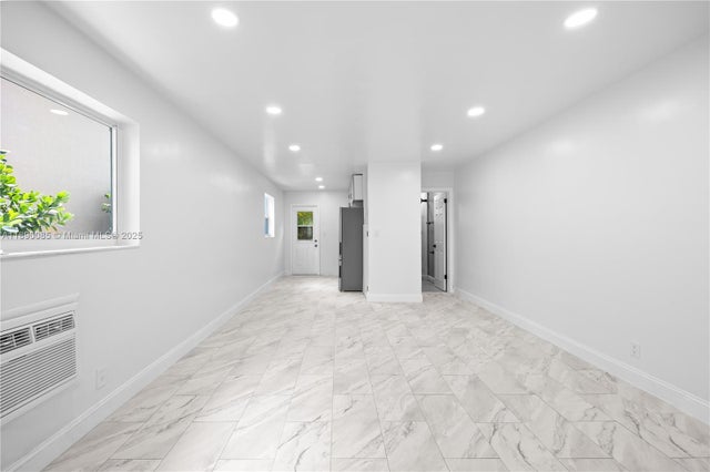 4 of 22 - 411 Se 3rd Ave 1-5, Hallandale Beach, FL