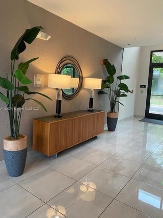 Photo of Listing #A11890079