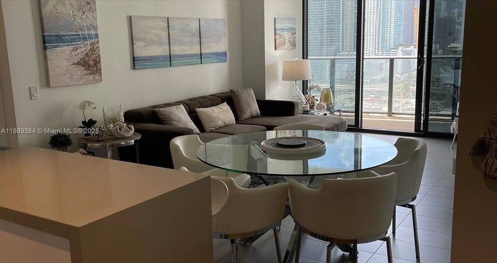 1600 Ne 1st 2109, Miami