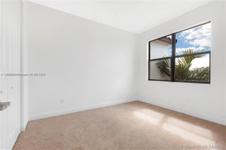 Photo of Listing #A11889504