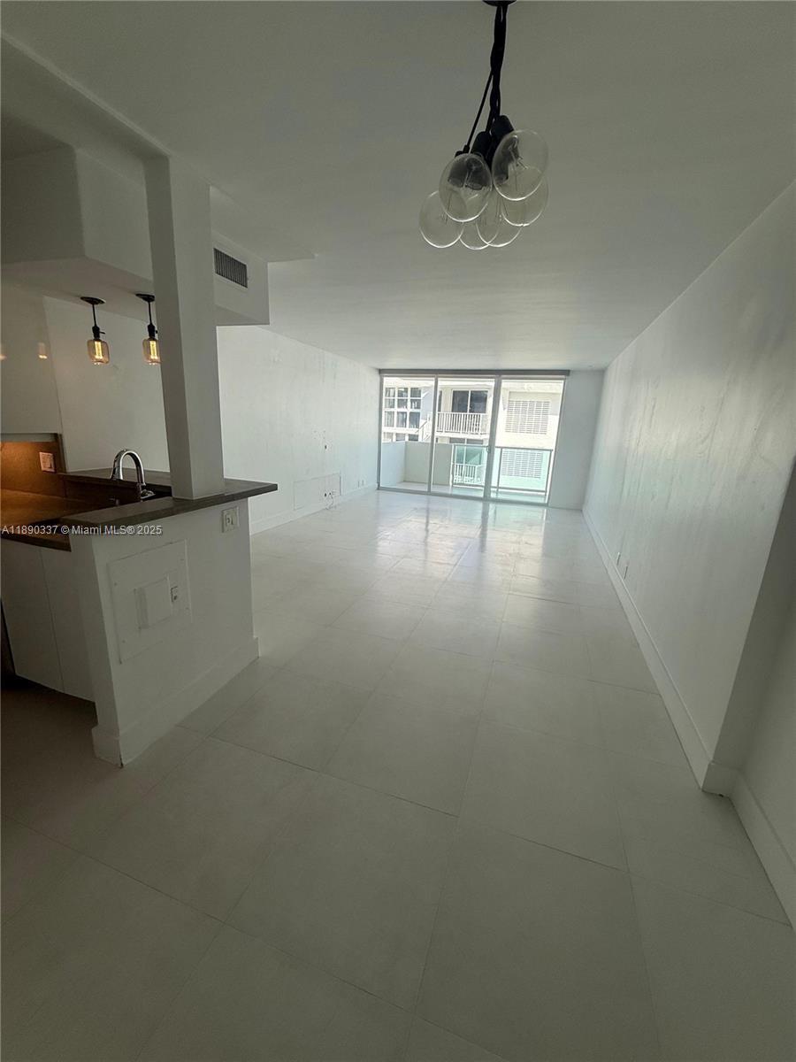 1200 West Ave 1520, Miami Beach