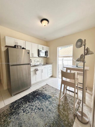 Photo of Listing #A11890560