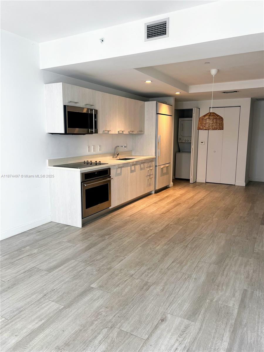 55 Sw 9th St 3609, Miami