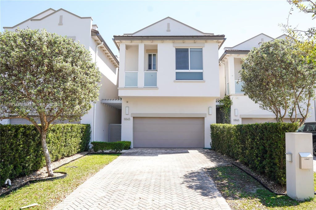 11843 Sw 81st Rd 11843, Pinecrest