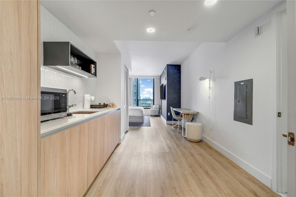601 Ne 1st Ave 1619, Miami